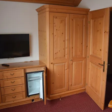 Dorf Cafe Bed & Breakfast Haus im Ennstal